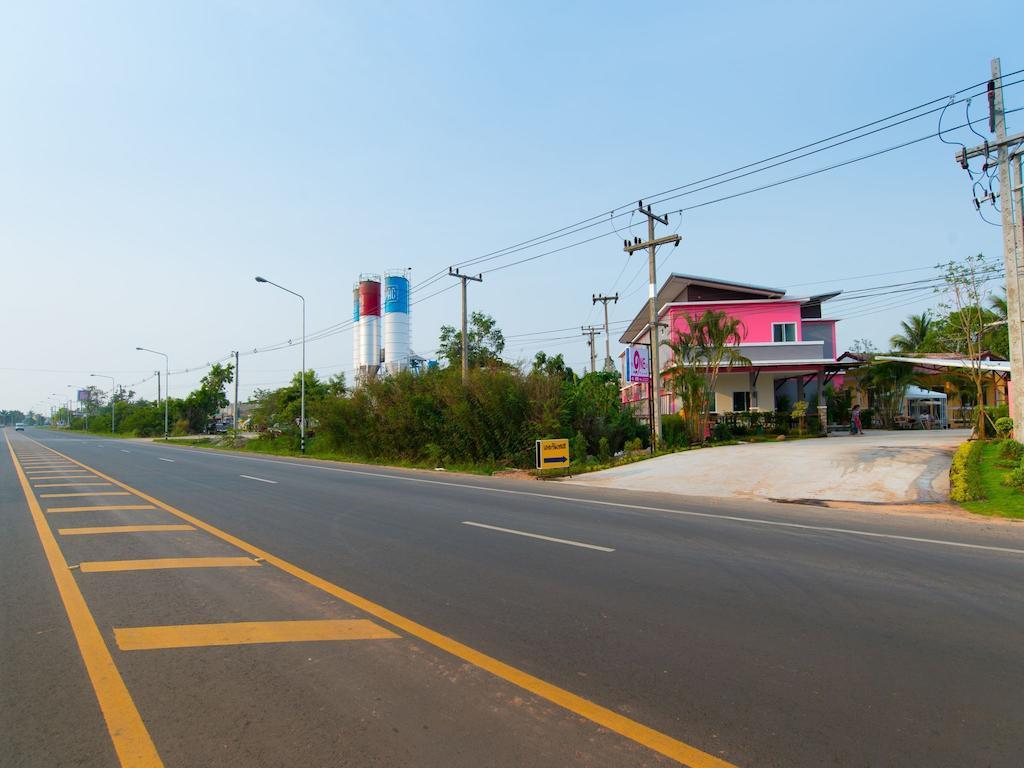 The One Place Prasat สุรินทร์ ภายนอก รูปภาพ